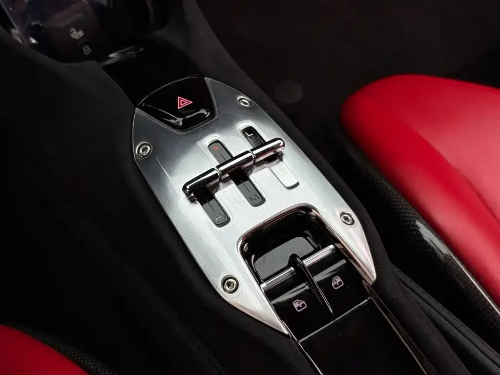 Ferrari SF90 2023 из CN, фото 10