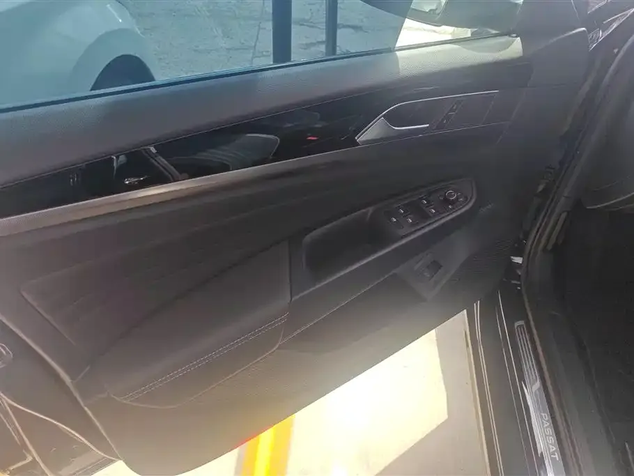 Volkswagen Passat — фото 3