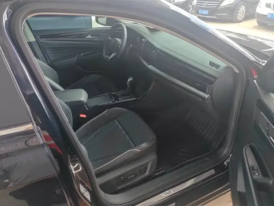 Volkswagen Passat — фото 9