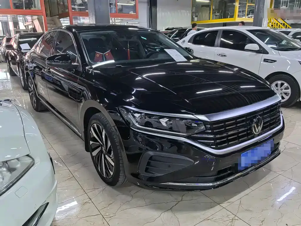 Volkswagen Passat — фото 6
