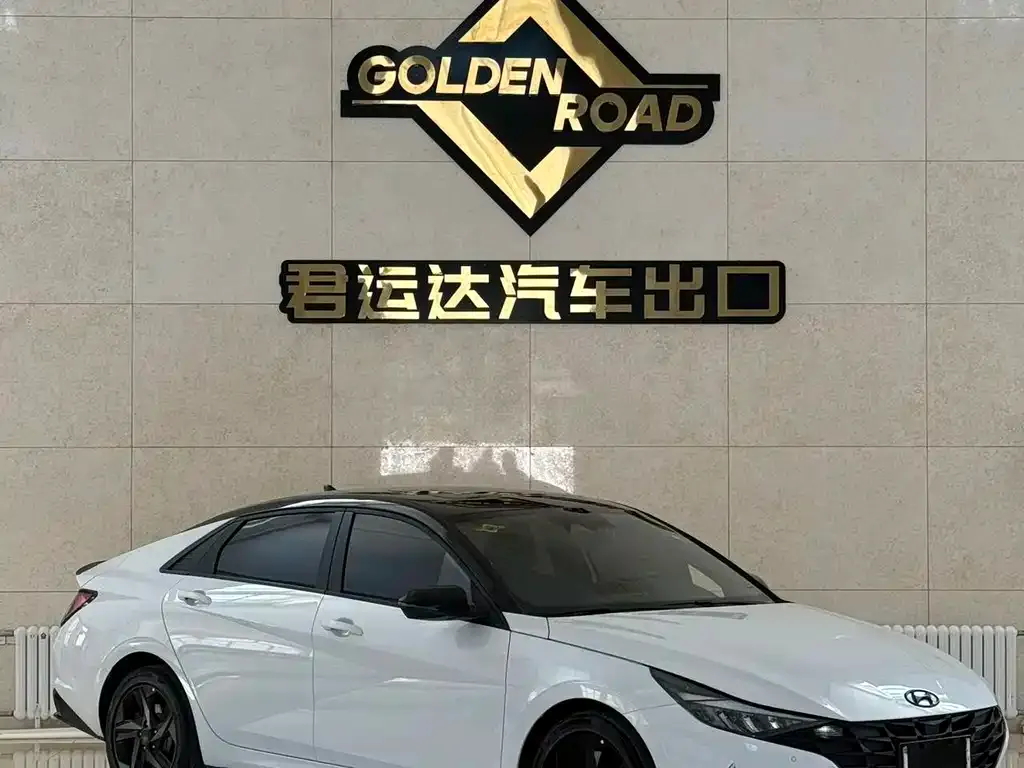 Hyundai Elantra — фото 4