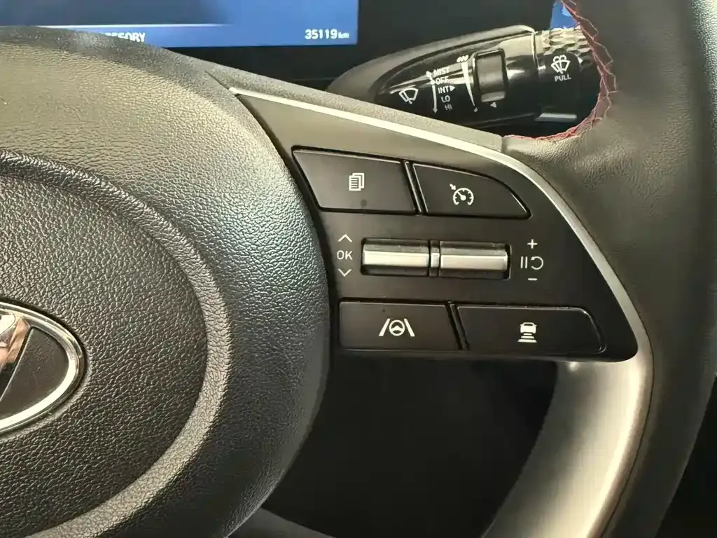 Hyundai Elantra — фото 8