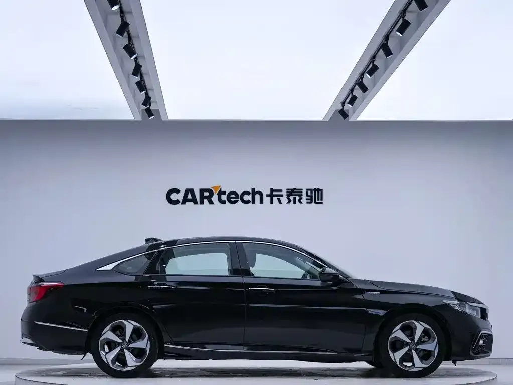 Honda Inspire — фото 4