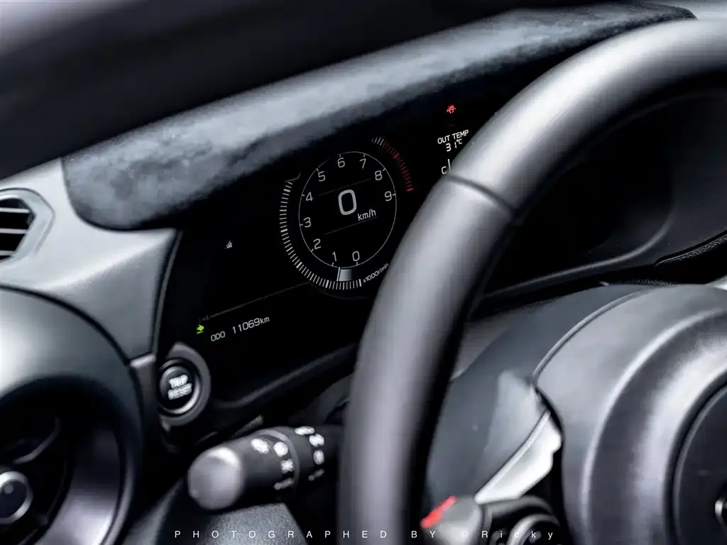 Subaru BRZ 2023 из CN, фото 2