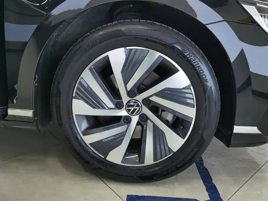 Volkswagen Magotan GTE PHEV 2023 из CN, фото 2