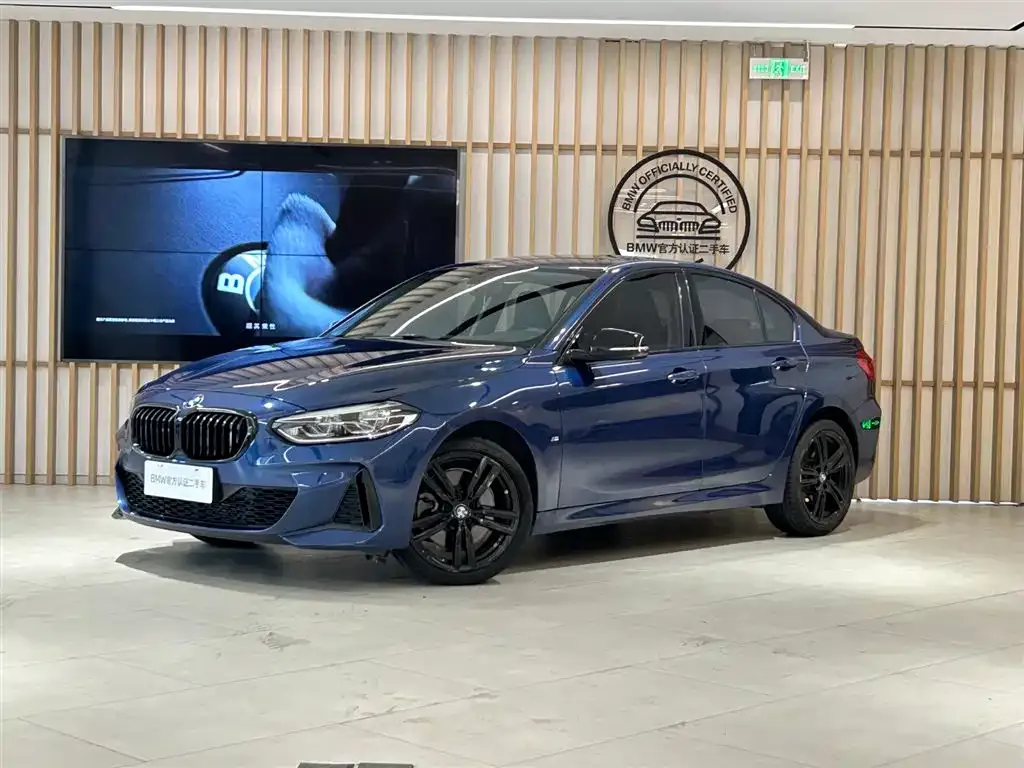BMW 1 Series 2021 из CN, фото 1