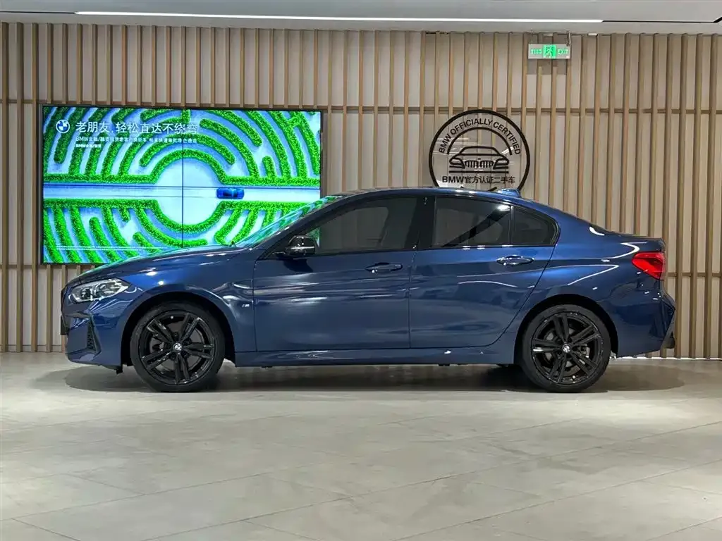 BMW 1 Series 2021 из CN, фото 3