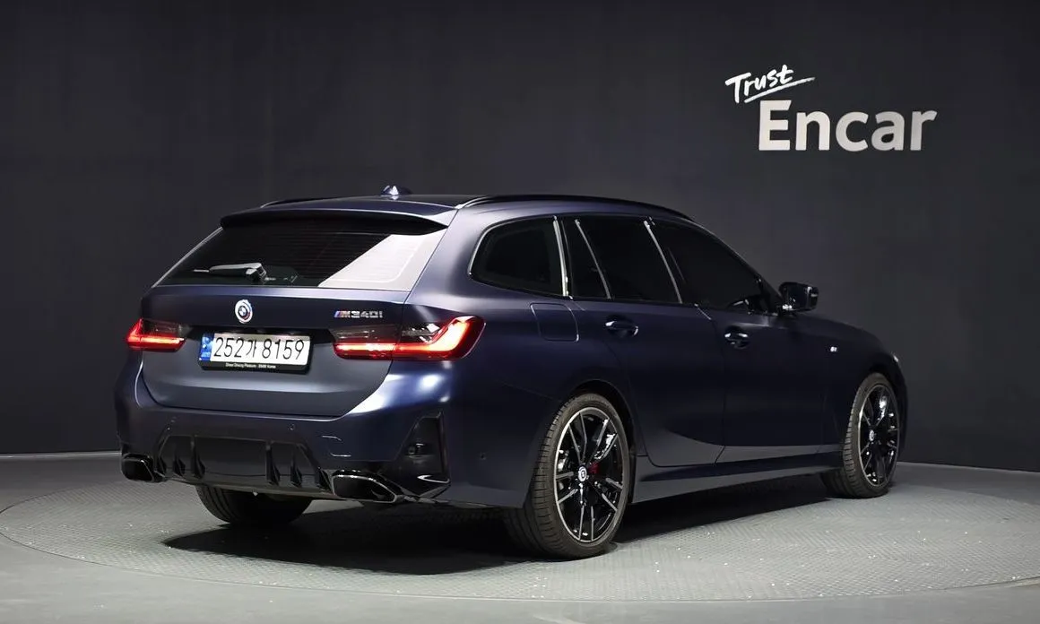 BMW 3-Series 2023 из KR, фото 9