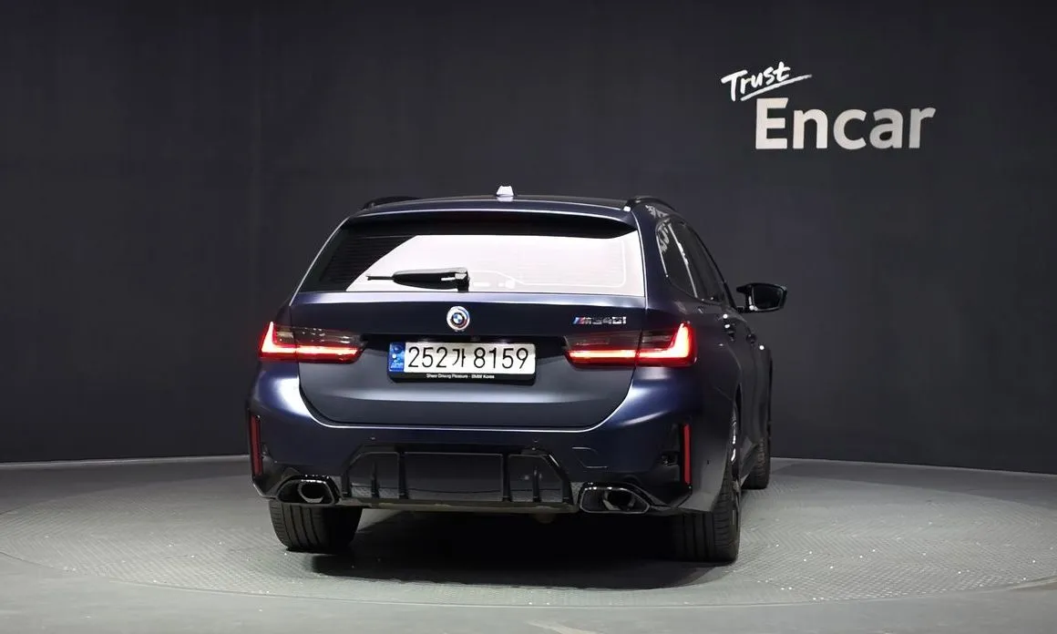 BMW 3-Series 2023 из KR, фото 4