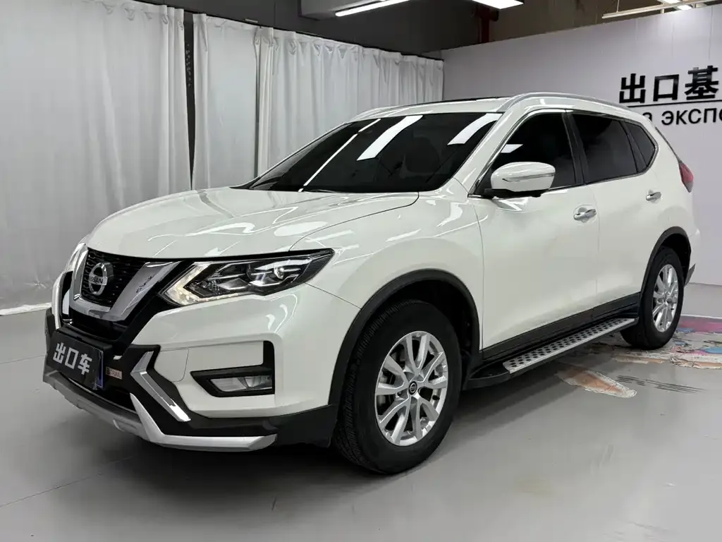 Nissan X-Trail — фото 1
