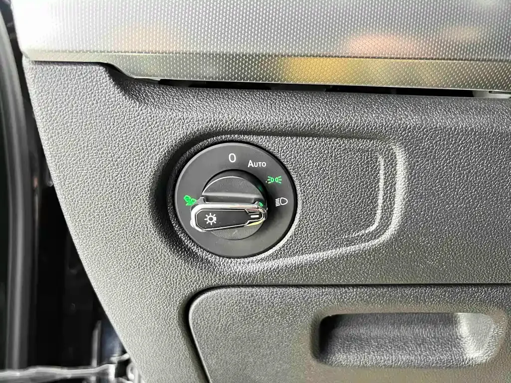 Volkswagen Passat — фото 10