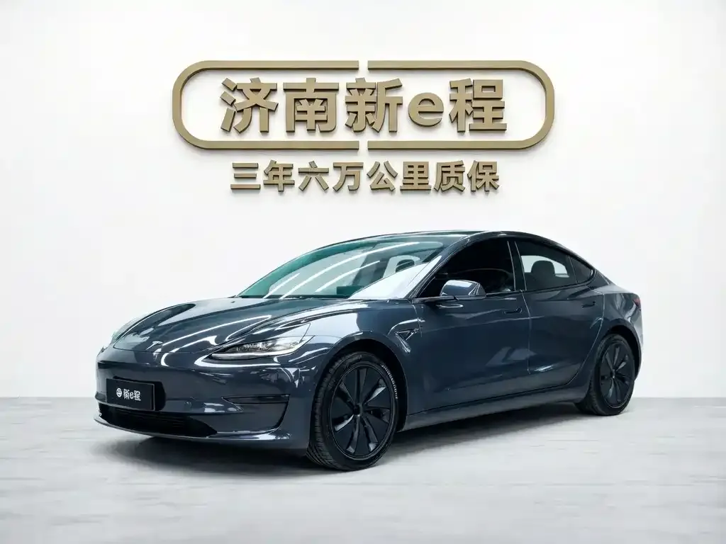Tesla Model 3 — фото 1