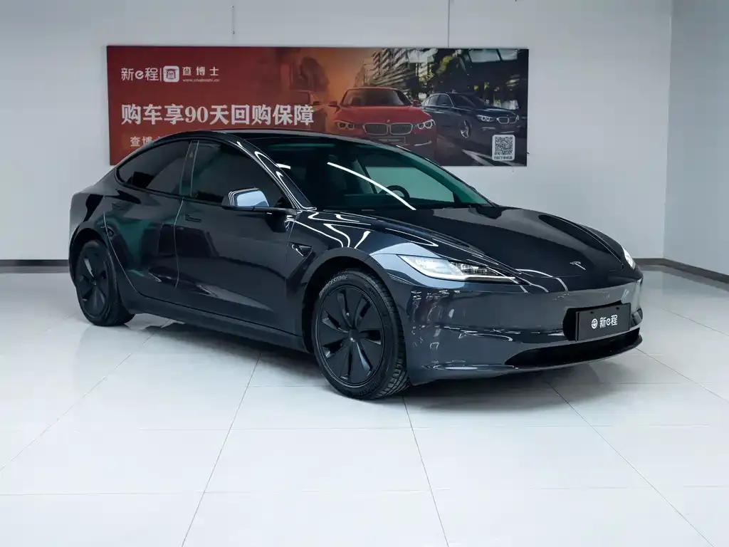Tesla Model 3 — фото 4