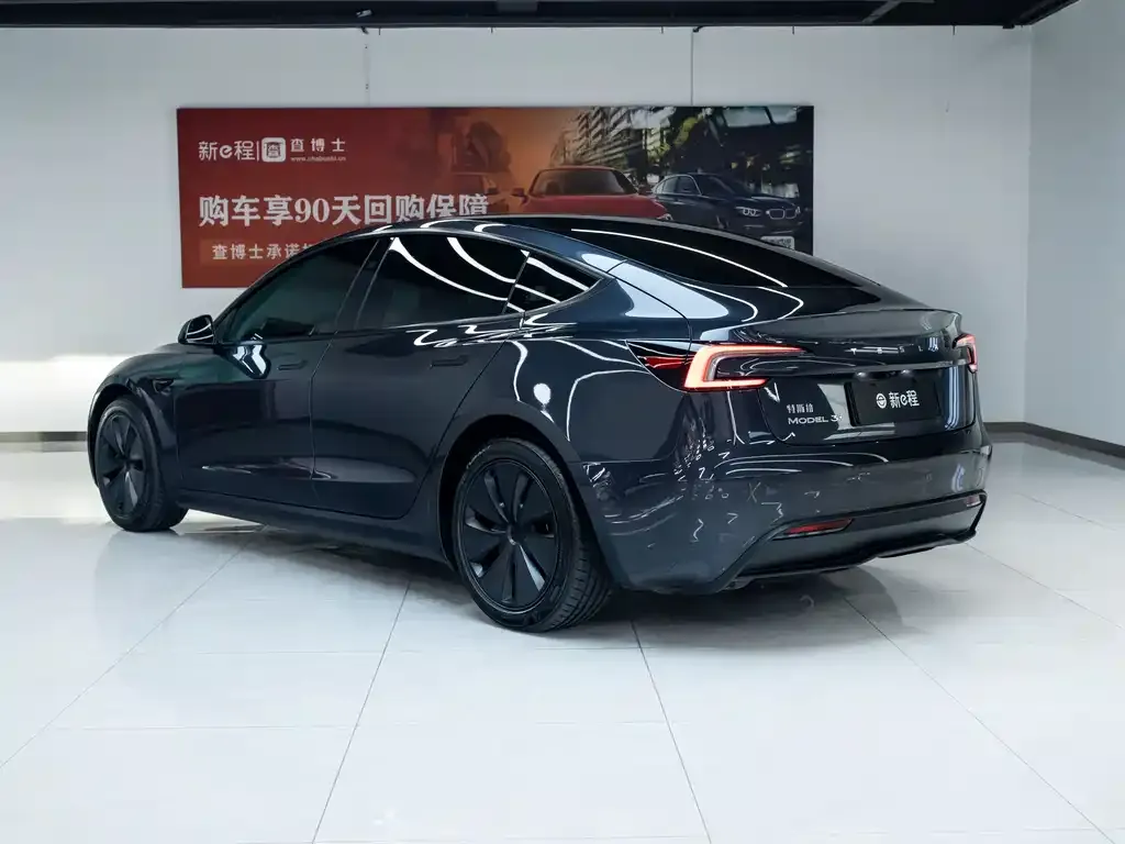 Tesla Model 3 — фото 3