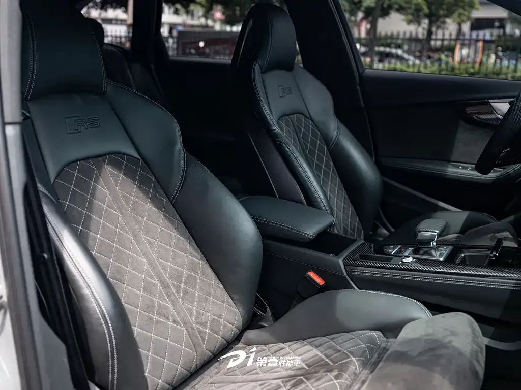 Audi RS 4 2021 из CN, фото 4