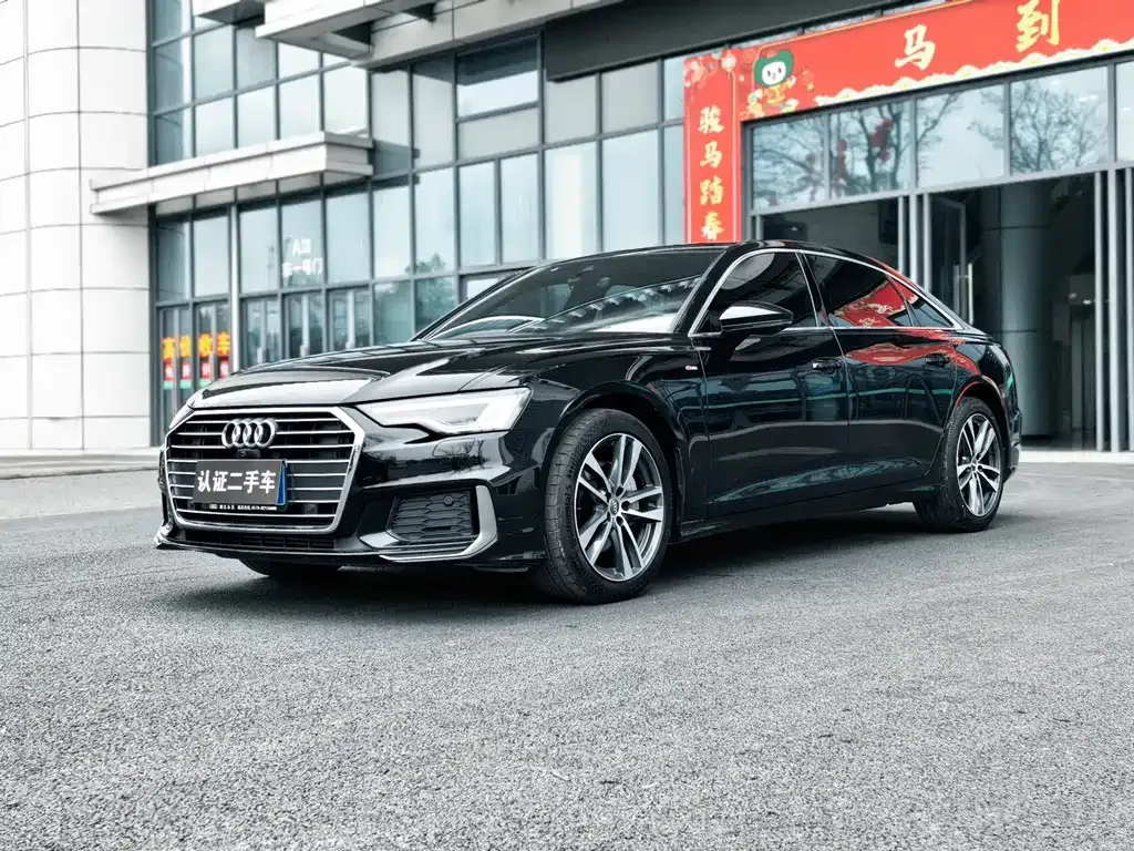 Audi A6L — фото 1