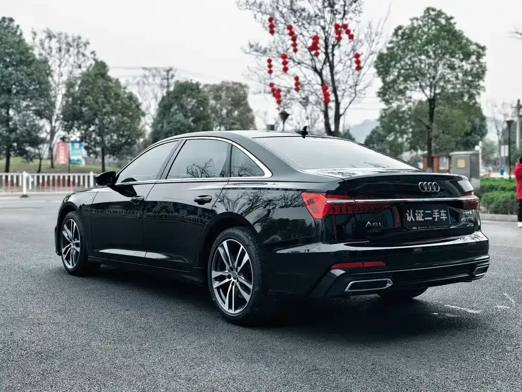 Audi A6L — фото 10