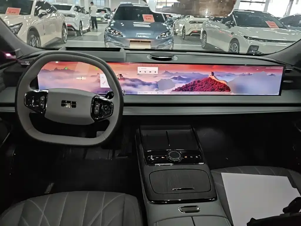 Geely Galaxy E8 — фото 8