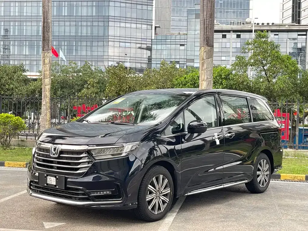 Honda Odyssey — фото 1