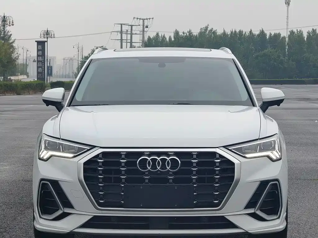 Audi Q3 — фото 2