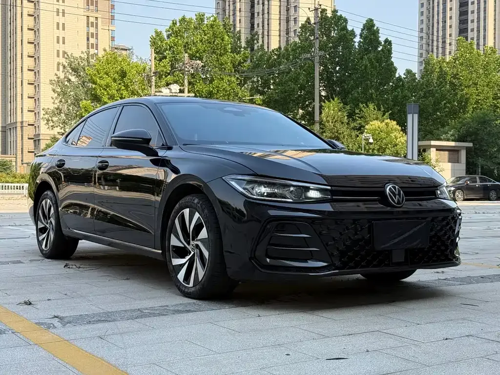 Volkswagen Passat — фото 1