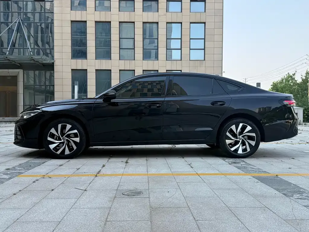 Volkswagen Passat — фото 3