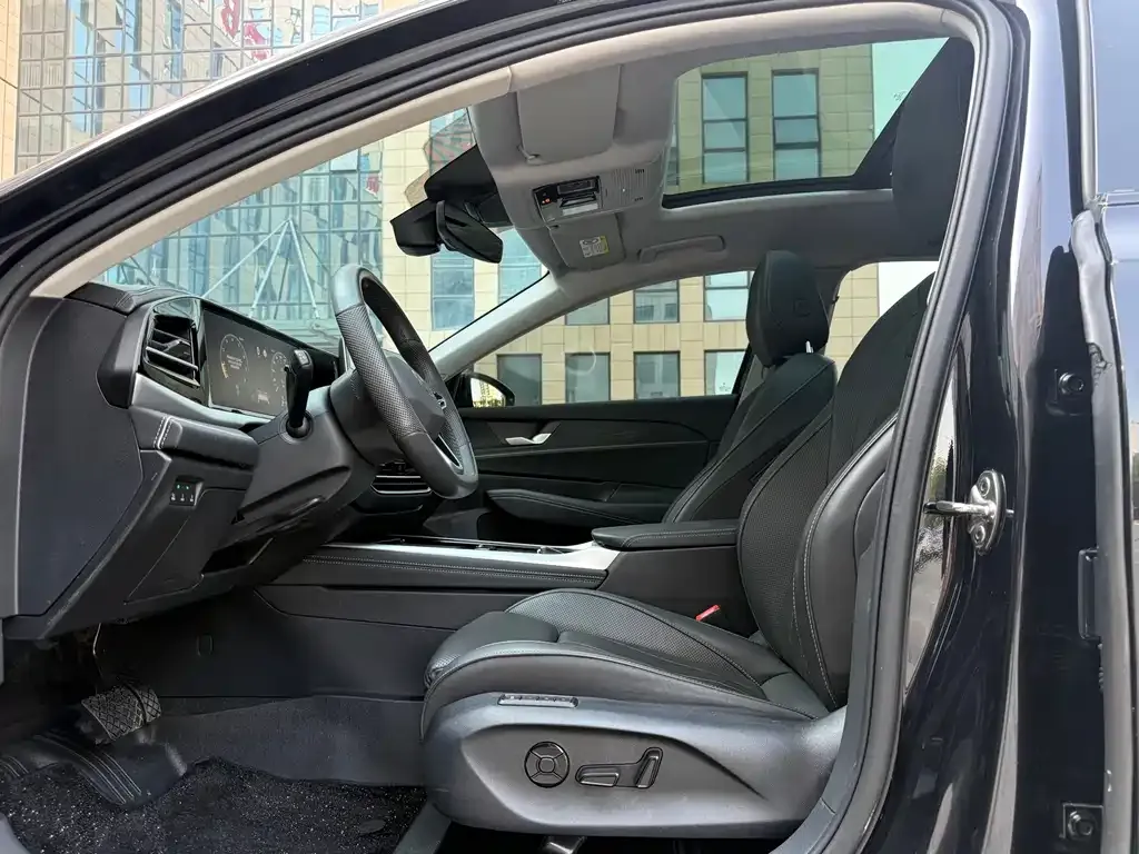 Volkswagen Passat — фото 8