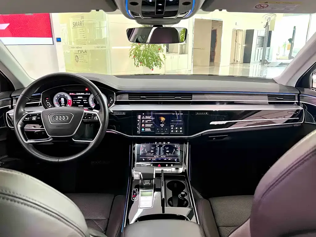 Audi A8 — фото 10