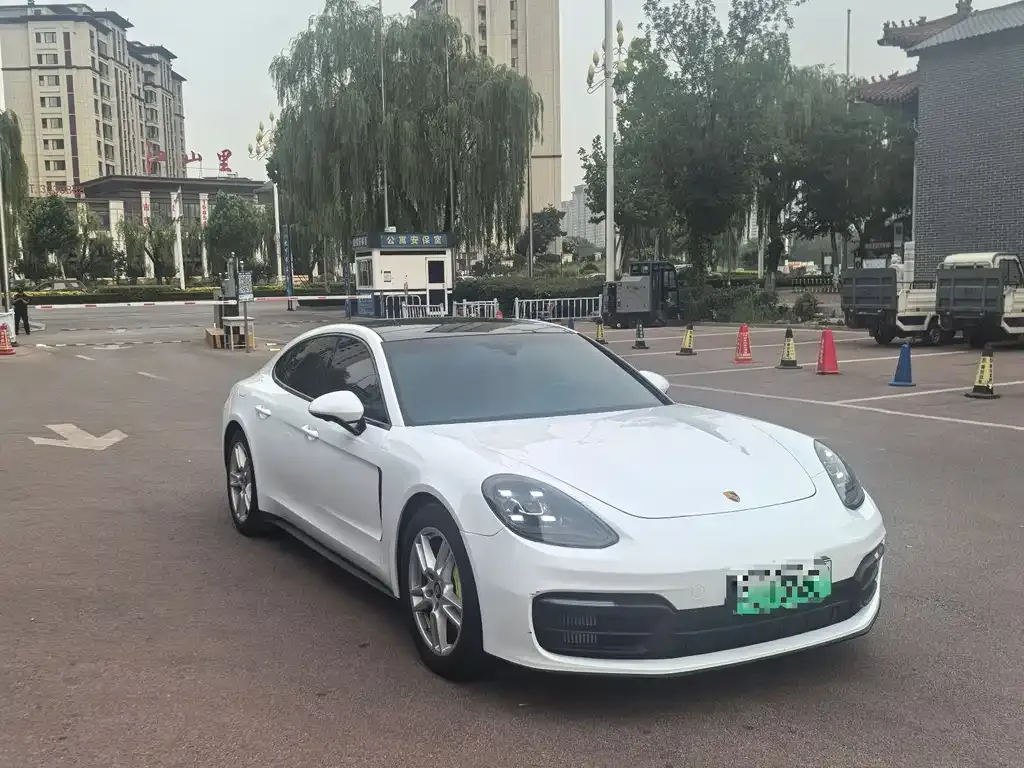 Porsche Panamera Hybrid 2022 из CN, фото 9