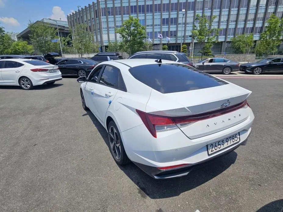 Hyundai AVANTE 2023 из KR, фото 9
