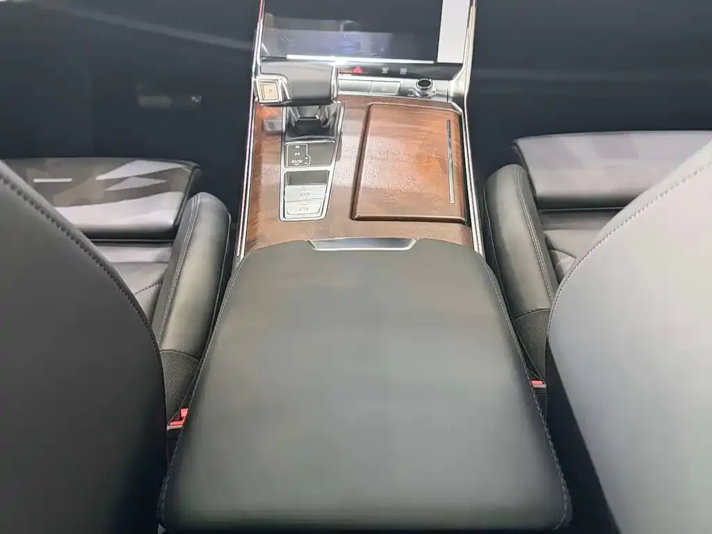 Audi A7 2021 из CN, фото 10