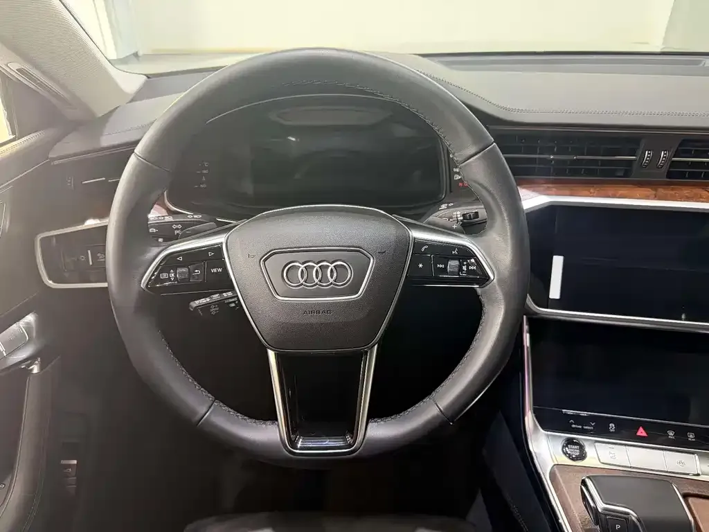 Audi A7 2021 из CN, фото 6