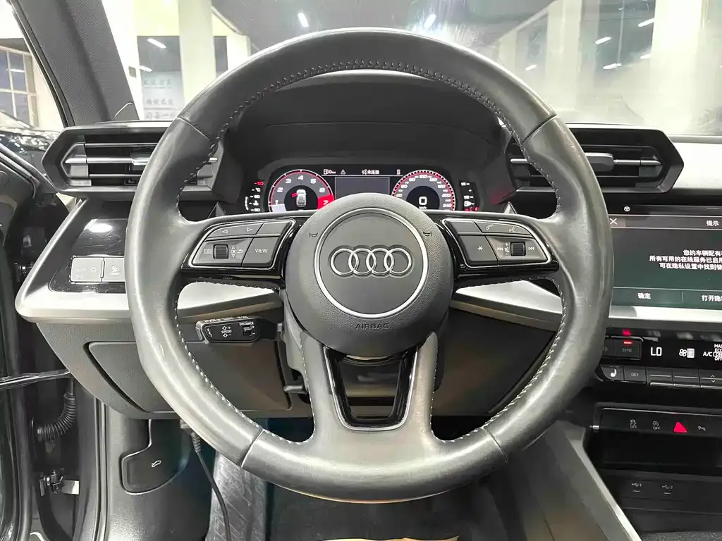 Audi A3 — фото 2