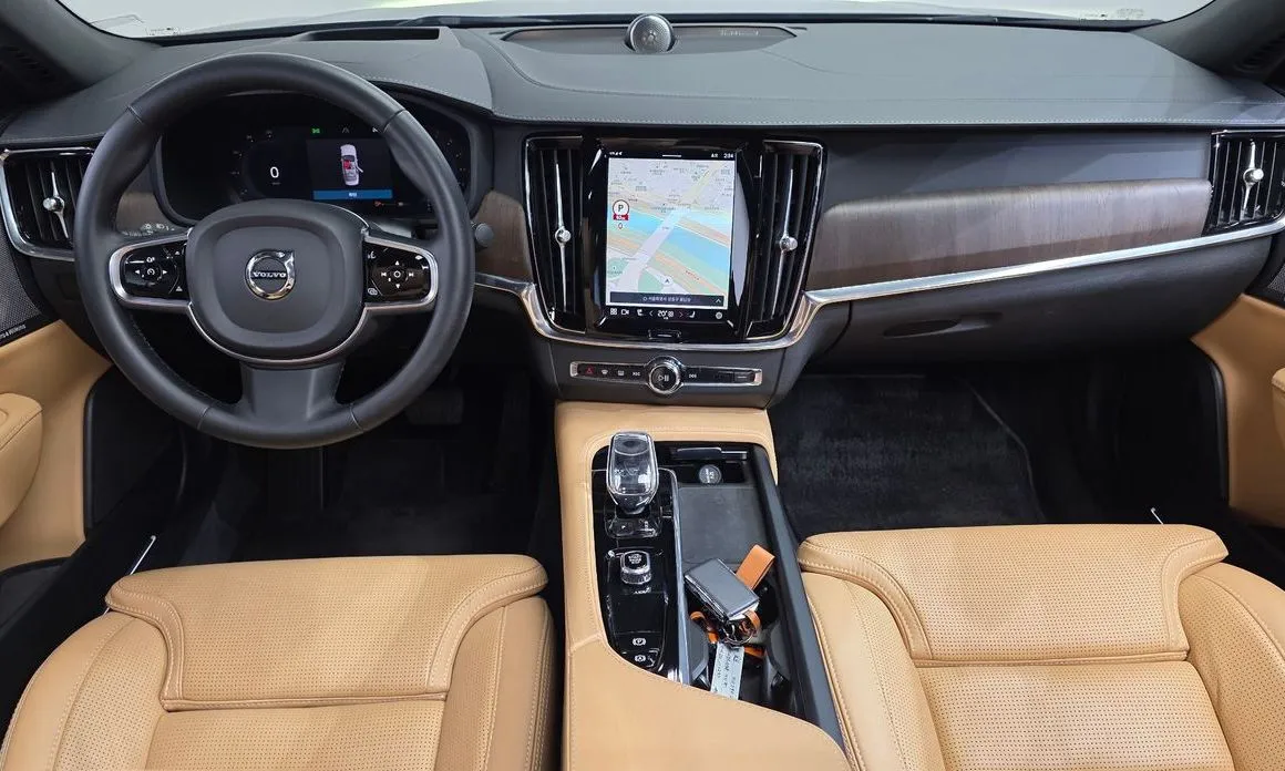 Volvo S90 2023 из KR, фото 6