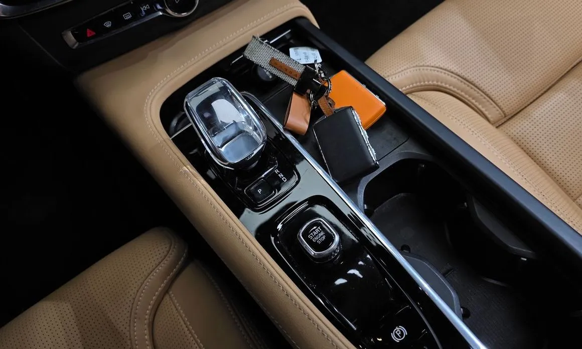 Volvo S90 2023 из KR, фото 10