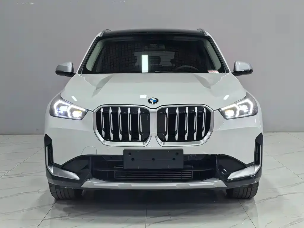 BMW X1 — фото 2