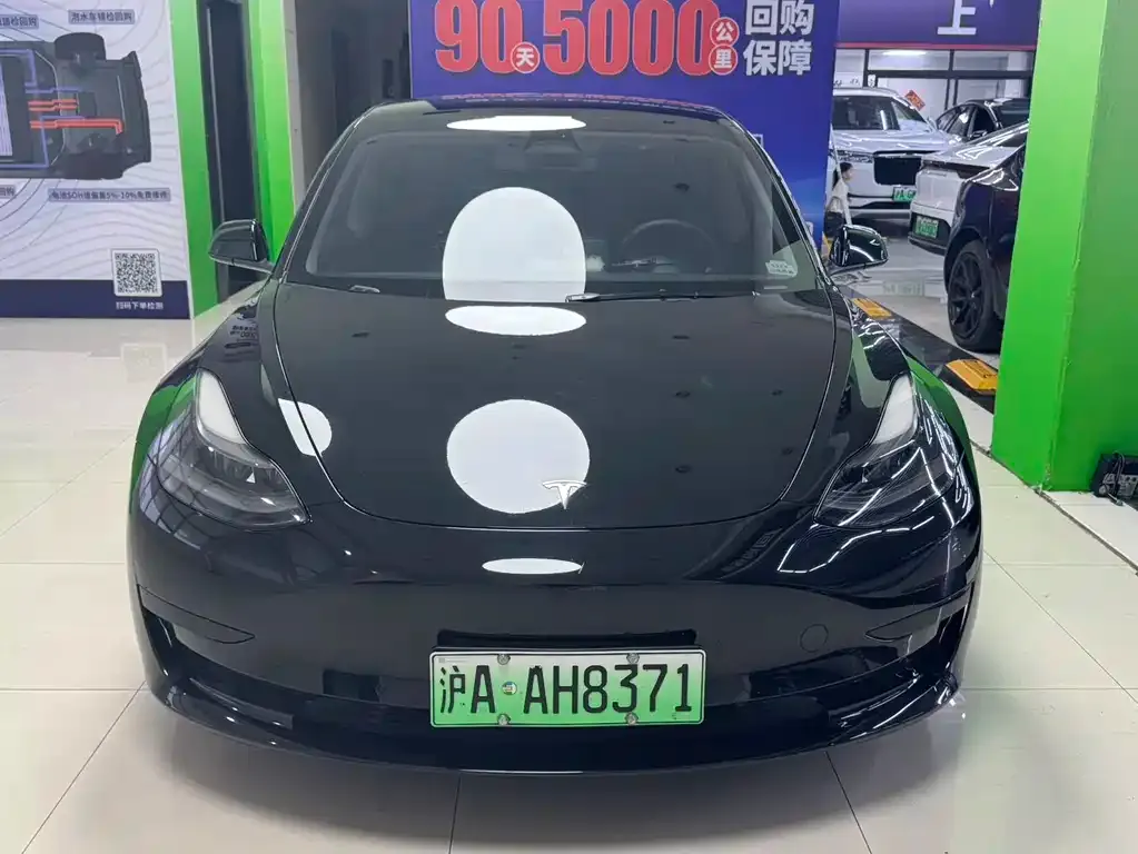 Tesla Model 3 — фото 6
