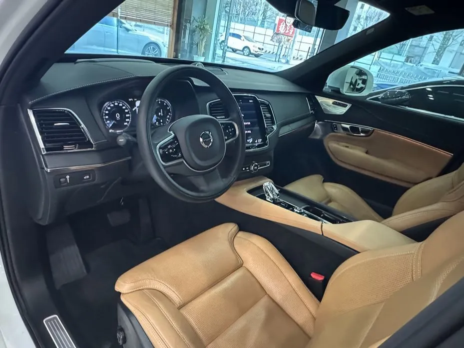 Volvo XC90 2022 из KR, фото 10