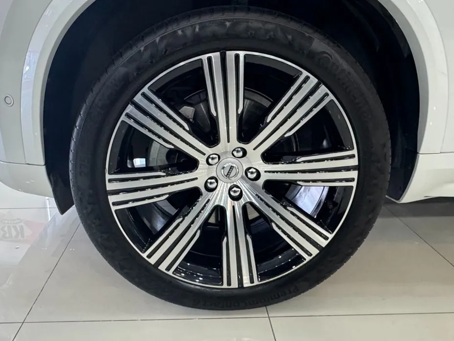 Volvo XC90 2022 из KR, фото 2