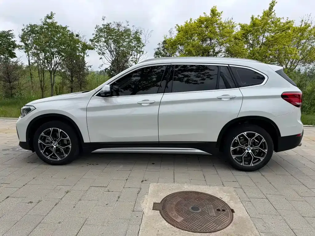 BMW X1 — фото 9