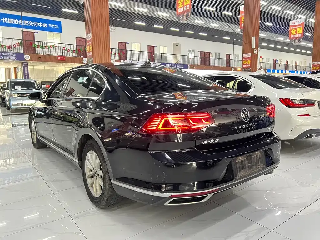 Volkswagen Magotan 2022 из CN, фото 10