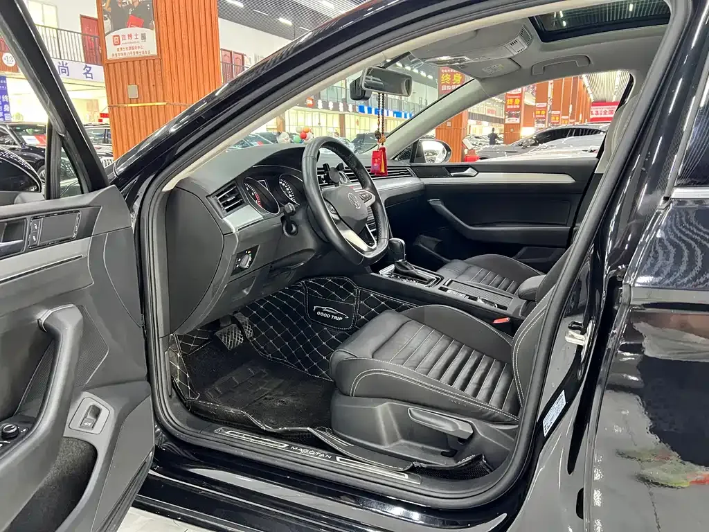 Volkswagen Magotan 2022 из CN, фото 8