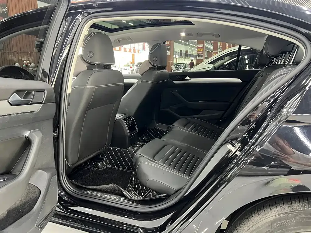Volkswagen Magotan 2022 из CN, фото 7