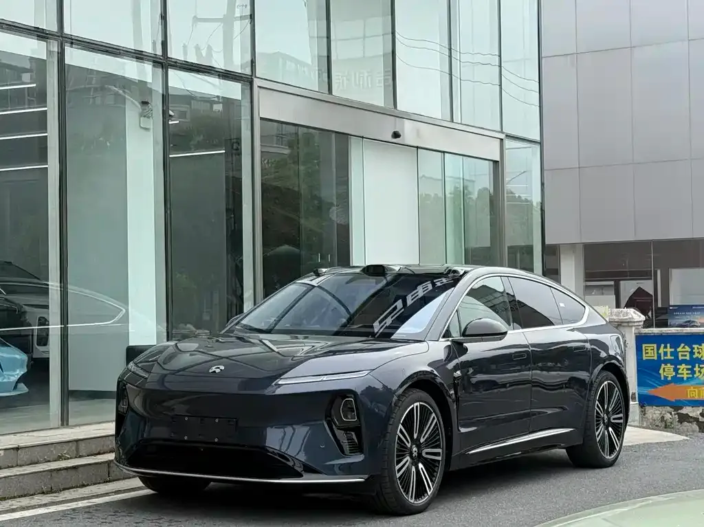 NIO ET9