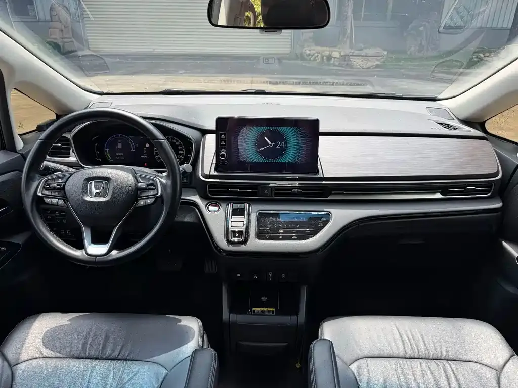 Honda Elysion 2023 из CN, фото 3