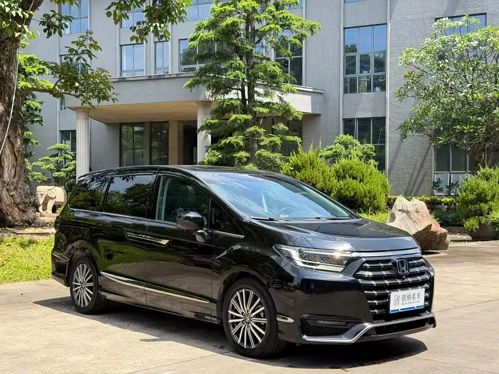 Honda Elysion 2023 из CN, фото 10