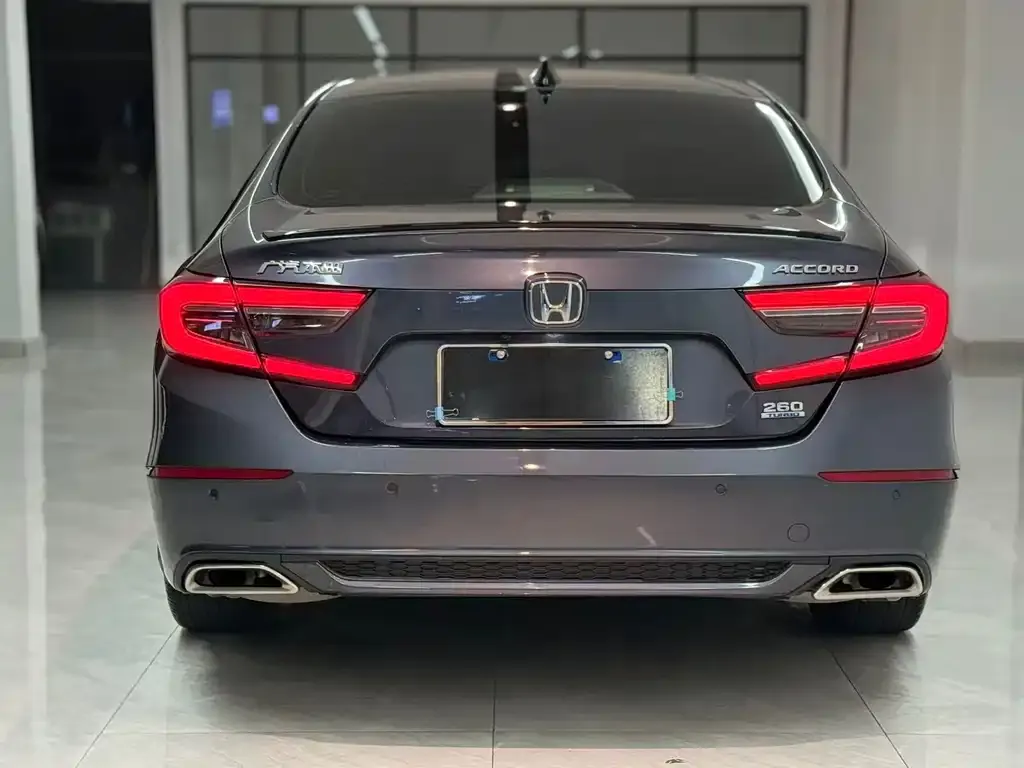 Honda Accord — фото 3