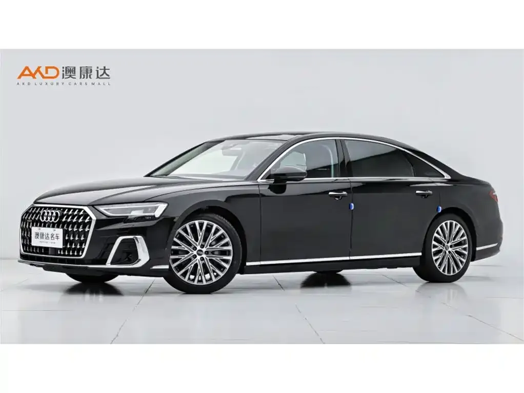 Audi A8 — фото 1
