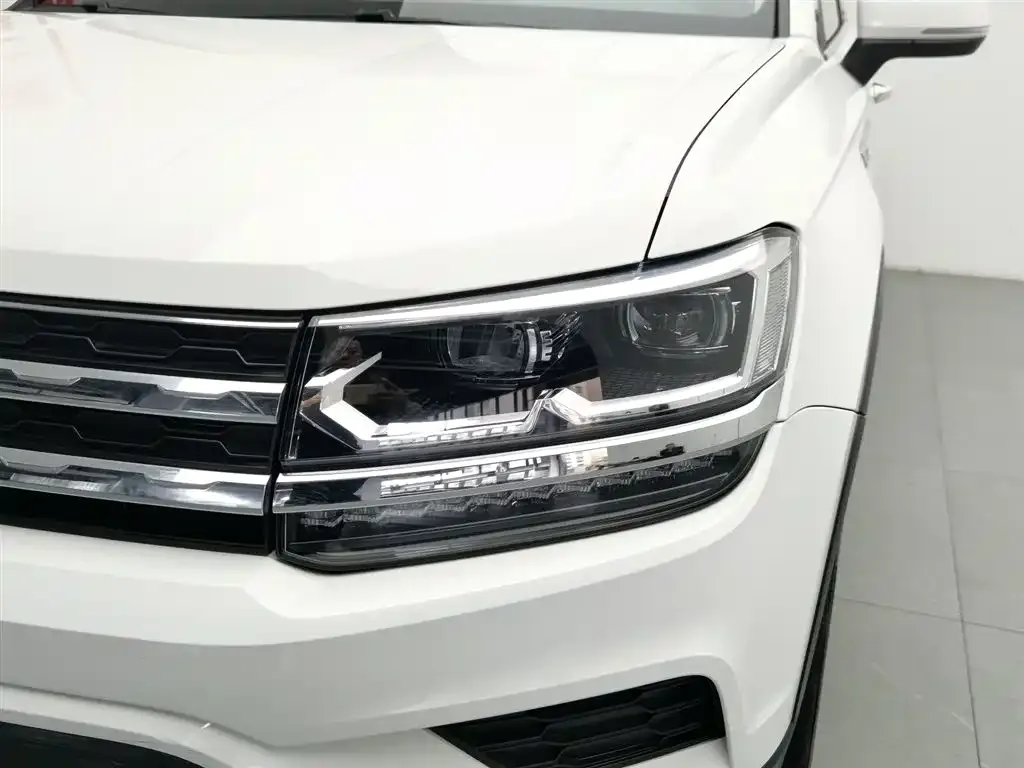 Volkswagen Tharu — фото 2