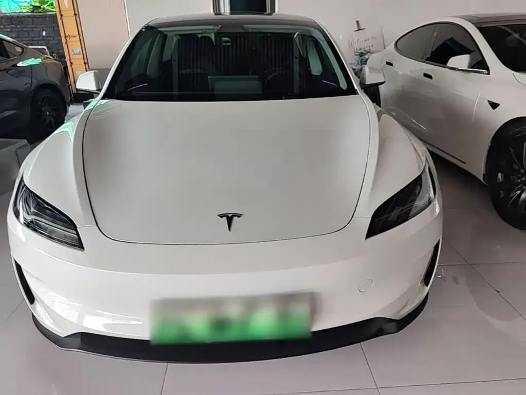 Tesla Model 3 — фото 4